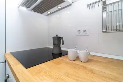 Una cocina o zona de cocina en Pequeño edén en Malasaña
