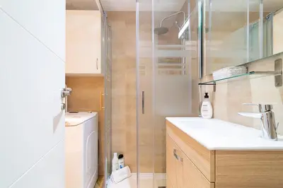 Un baño de Pequeño edén en Malasaña