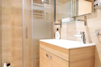 Un baño de Pequeño edén en Malasaña