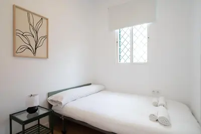 Plano de apartamento de dos habitaciones en vallecas