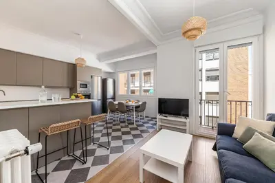 Una televisión o centro de entretenimiento en Waou Urban Home Goya - Corta Duración