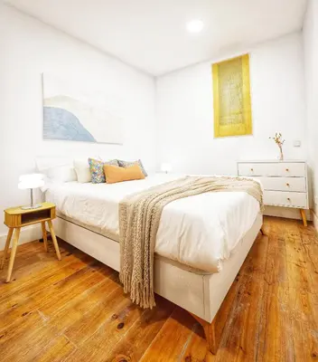 Cama o camas de una habitación en Cozy APT WiFi 4 PAX 15 min Puerta del Sol