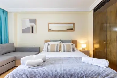 Cama o camas de una habitación en SmartRoom Madrid by ARCO