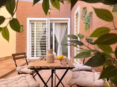 Un balcón o terraza de Urban-Usera with Terrace in Madrid Chinatown