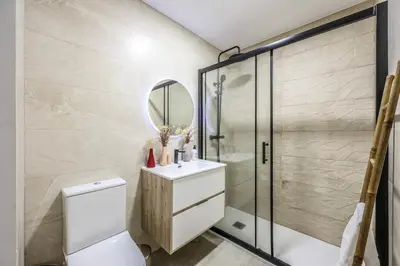 Un baño de Modern apartment on Gran Via