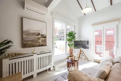 Zona de estar de MyHouseSpain - Terraza privada junto al Bernabéu