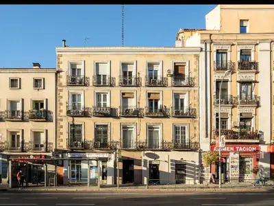 Edificio en el que se encuentra el apartamento