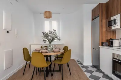Una cocina o zona de cocina en Waou Urban Chamberi XVII - Corta Duración