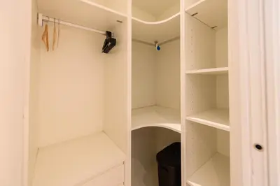 Plano de Apartamento con 2 dormitorios, 2 baños y sofá cama ideal para familias en Madrid Temporal CAR1012