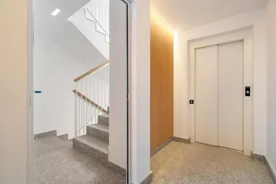 Plano de Elegance & comfort in Chamberi- 1B