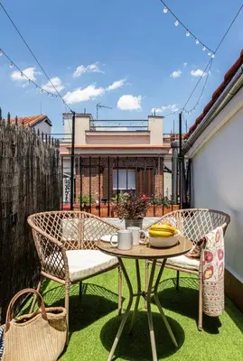 Un patio o zona al aire libre en Ático Paseo Del Prado