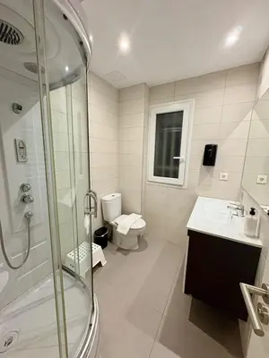 Un baño de Retiro Residence Geranio