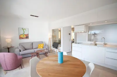 Una cocina o zona de cocina en Refugio soleado sobre los tejados de Chueca
