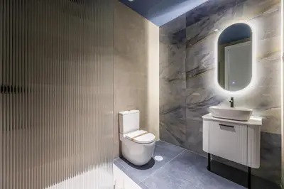 Un baño de ColivINN Plaza Mayor II
