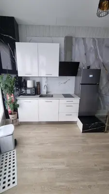 Una cocina o zona de cocina en madrid tofi