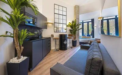 Una cocina o zona de cocina en ºIM La Latina-City Centre-WiFi-AC-SmartTVº