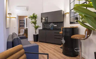 Una cocina o zona de cocina en ºIM La Latina-City Centre-WiFi-AC-SmartTVº