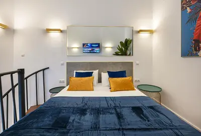 Cama o camas de una habitación en A IM La Latina-City Centre-WiFi-AC-SmartTV A