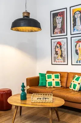 Zona de estar de Queen's Malasaña Boutique I - Alojamiento corta estancia