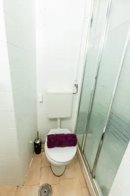 Un baño de Apartament with balcony