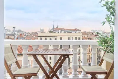 Un balcón o terraza de PSM87 Ático de lujo y luminoso con extraordinaria Terraza en el Centro de Madrid