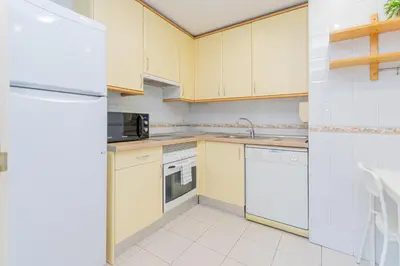 Una cocina o zona de cocina en APARTAMENTO EN MADRID CENTRO comodo