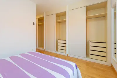 Cama o camas de una habitación en APARTAMENTO EN MADRID CENTRO comodo