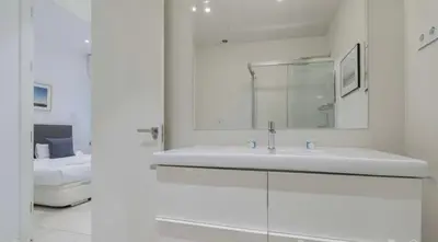 Un baño de Warm 1BR in the Vibrant Chueca Neighborhood
