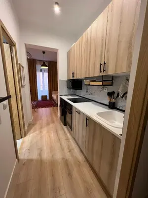 Una cocina o zona de cocina en Dreamy 1BR with Great Balconny