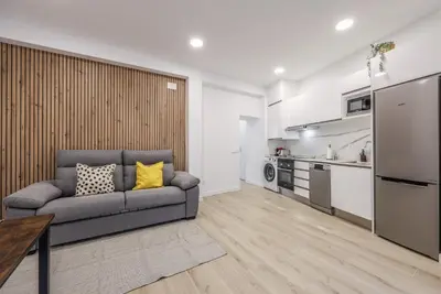 Una cocina o zona de cocina en Elegant Space for Your Madrid Stay