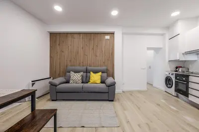 Una cocina o zona de cocina en Elegant Space for Your Madrid Stay