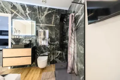 Un baño de Amplio piso exterior de 2 dormitorios en Centro de Madrid Temporal SCSD14