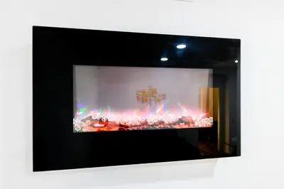 Una televisión o centro de entretenimiento en Amplio piso exterior de 2 dormitorios en Centro de Madrid Temporal SCSD14