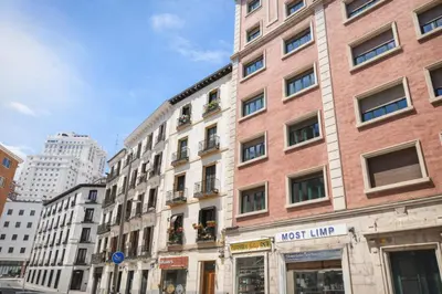 Edificio en el que se encuentra el apartamento