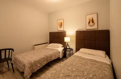 Cama o camas de una habitación en Beautiful apt near Santiago Bernabéu - Quijote