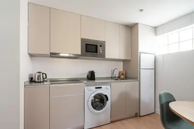 Una cocina o zona de cocina en Cituspace Tirso de Molina
