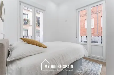 Plano de MyHouseSpain - Encantador piso en Malasaña