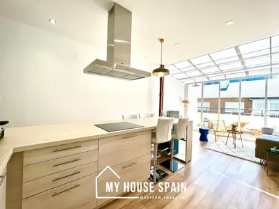 Plano de MyHouseSpain - Piso amplio y moderno con terraza