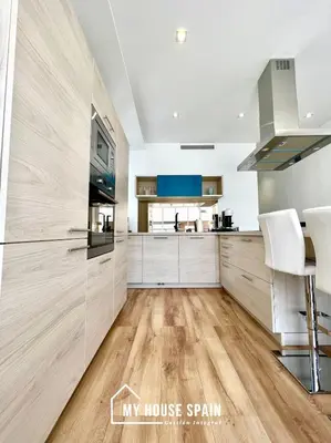 Una cocina o zona de cocina en MyHouseSpain - Piso amplio y moderno con terraza