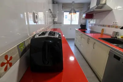 Una cocina o zona de cocina en The Sunny Patio Oasis