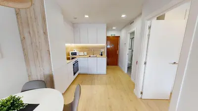 Una cocina o zona de cocina en Stunning penthouse in Cuatro Caminos for 4 pax - Artistas 1