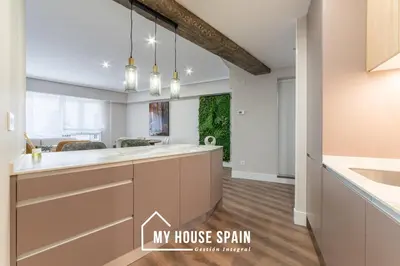 Una cocina o zona de cocina en MyHouseSpain - Elegante y moderno a pasos de Sol