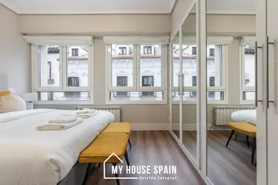 Cama o camas de una habitación en MyHouseSpain - Elegante y moderno a pasos de Sol
