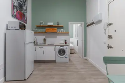 Una cocina o zona de cocina en Central cozy - 1Bedroom 1Bathroom -Gran Vía
