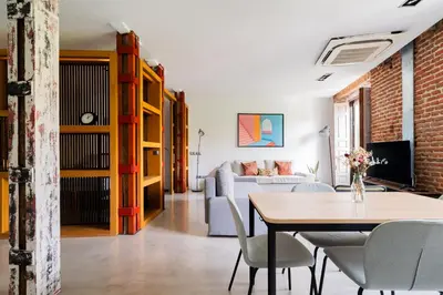 Plano de The Tirso Factory-Industrial Luxury