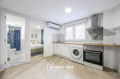 Una cocina o zona de cocina en MyHouseSpain - Cómodo y espacioso apartamento