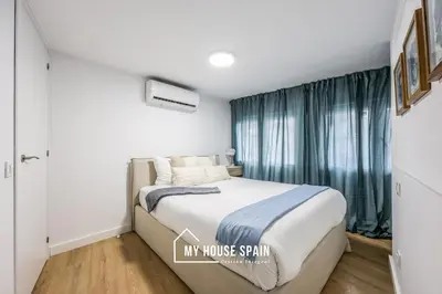 Cama o camas de una habitación en MyHouseSpain - Cómodo y espacioso apartamento