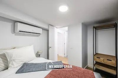 Cama o camas de una habitación en MyHouseSpain - Cómodo y espacioso apartamento