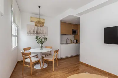 Una cocina o zona de cocina en Waou Urban Home Gran Via I - Corta Duración
