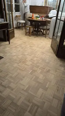 Plano de Casa con céntricas vistas al exterior para eventos